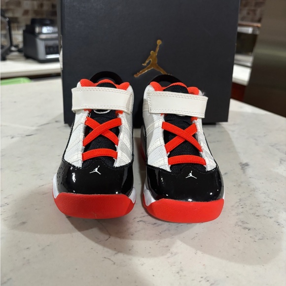 TD Size 8-10C Air Jordan 6 Rings Basketball Shoes DV1344-108 White Orange Black - Picture 3 of 14